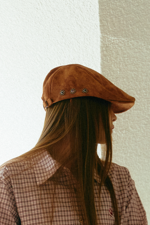 스웨이드 스터드 헌팅캡 (카멜)