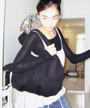 러슬링 숄더백 [스웨이드 블랙]