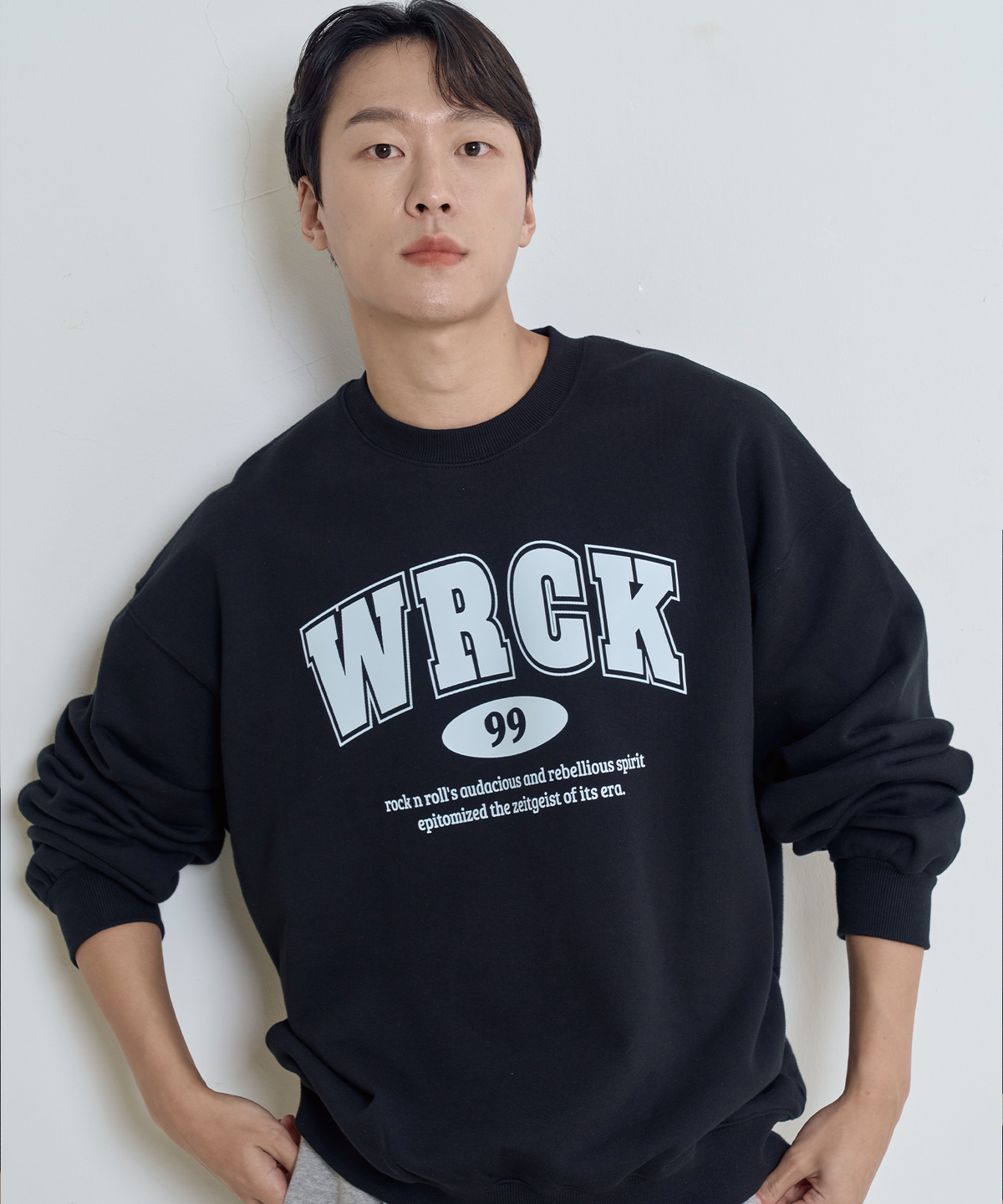 와일드락(WILDROCK) WRCK 아치로고 맨투맨_블랙