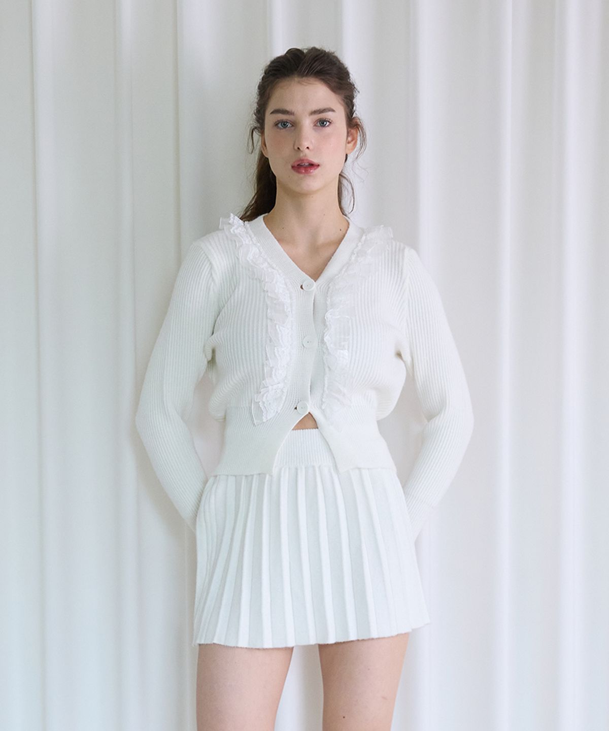 핑크파인애플(PINK PINEAPPLE) PURE KNIT SET UP_IVORY
