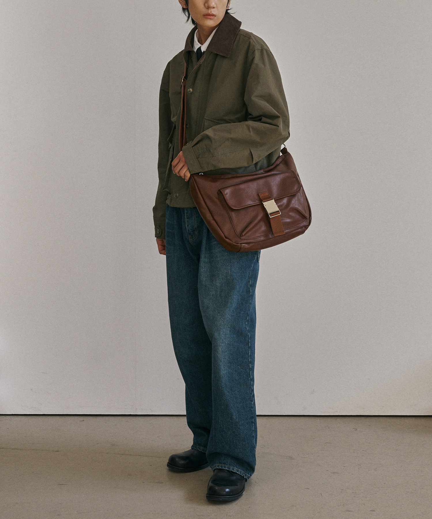 ショルダーバッグ・ポシェット Renewal version minimal leather buckle hobo bag Brown MUSINSA | CONCEPTIDE [Renewal ver.] Minimal Leather Buckle