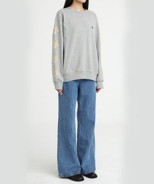 FLOWER GRAPHIC SWEATSHIRT