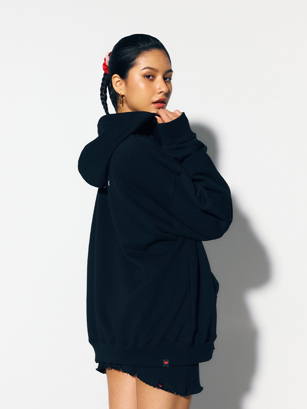 에즈이프 캘리(ASIF CALIE) GURLS OVERSIZED HOOD ZIPUP BLACK