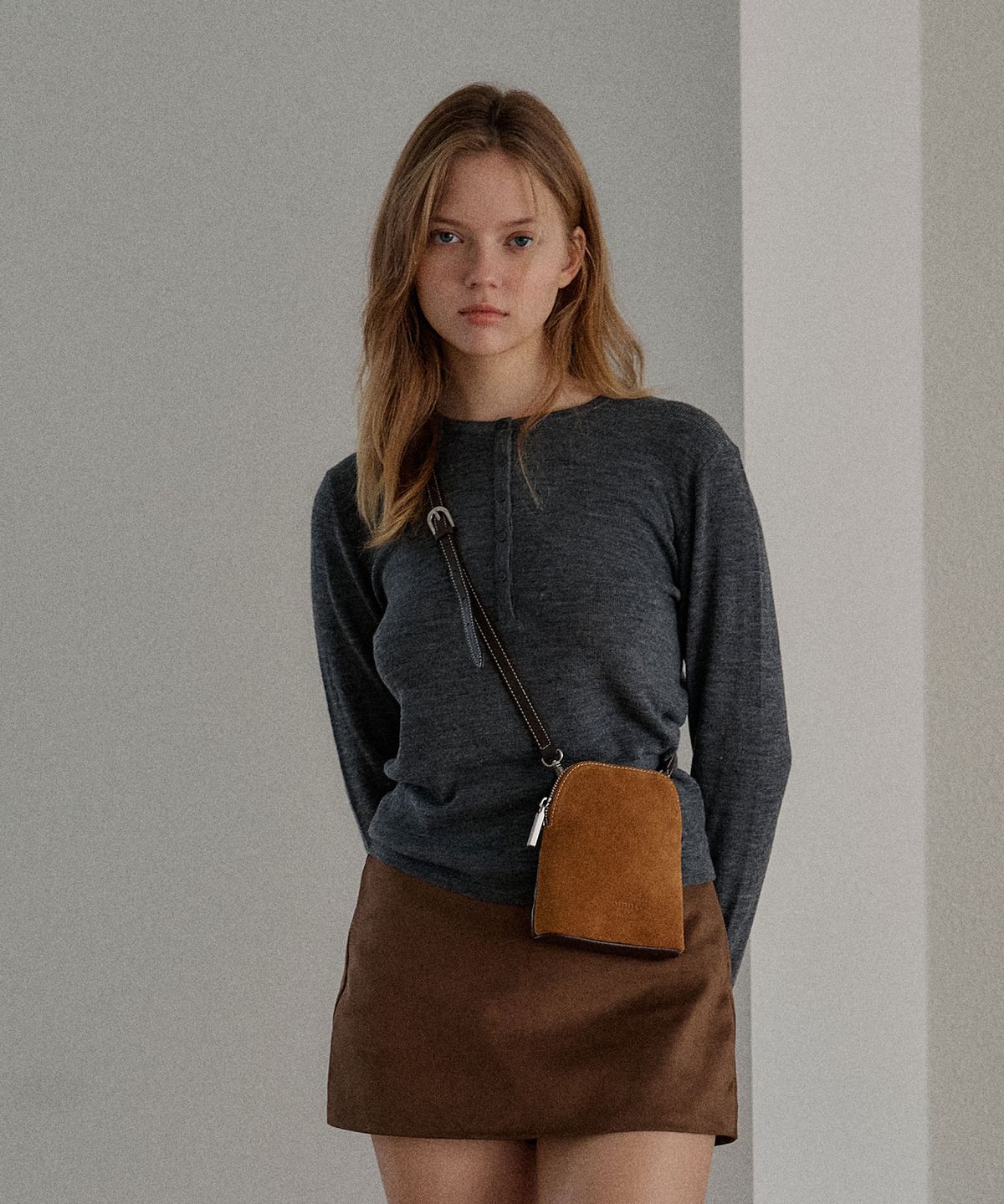 옴니포턴트(OMNIPOTENT) Little pudding bag  [suede brown]