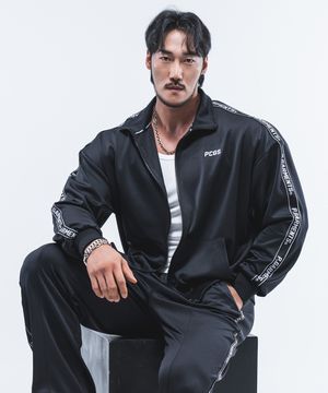 P2453 레터링라인 져지 하프집업 [블랙]