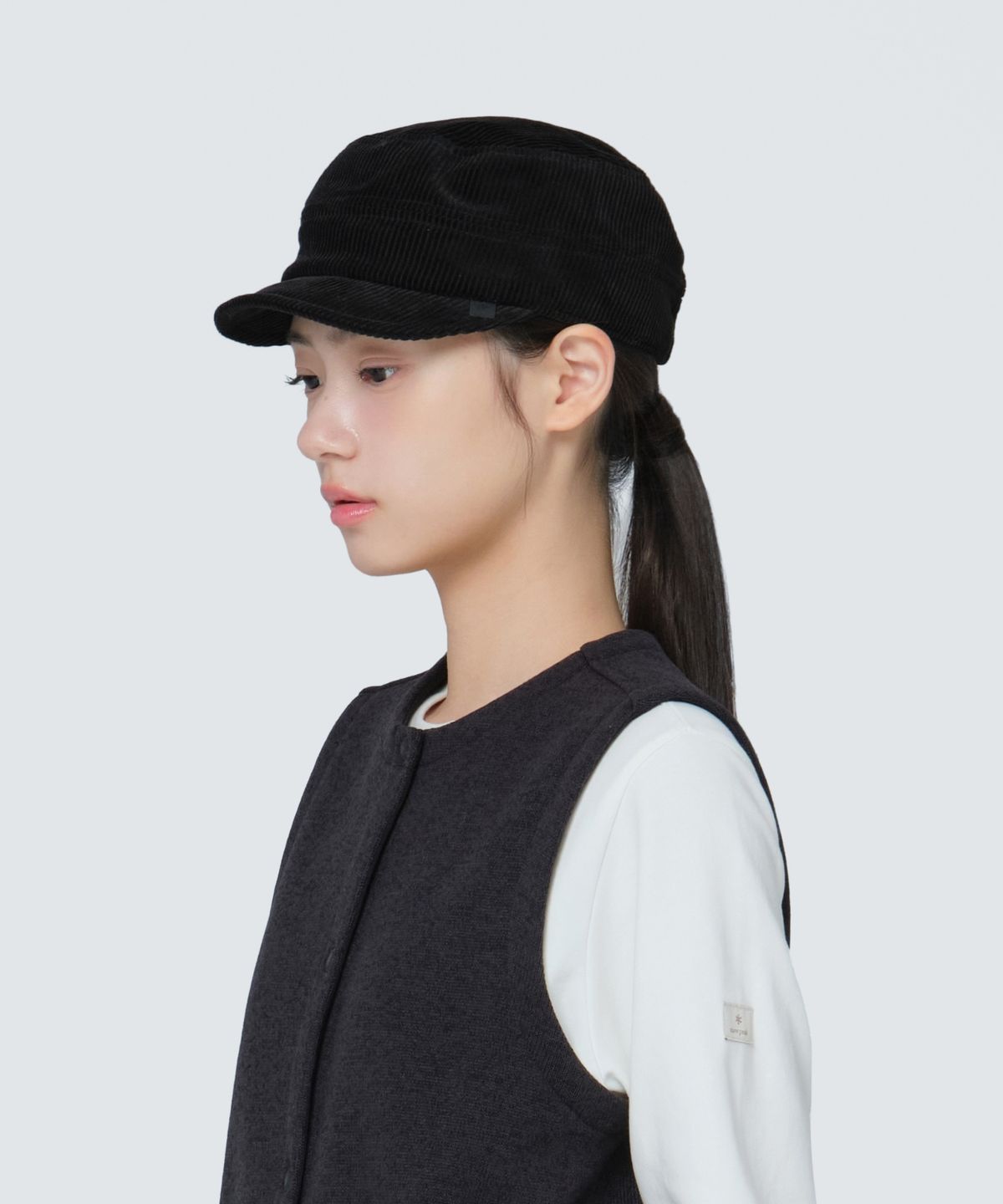스노우피크 어패럴(SNOWPEAK APPAREL) 코듀로이 라이딩 숏캡 (S24FUFCC64) Black