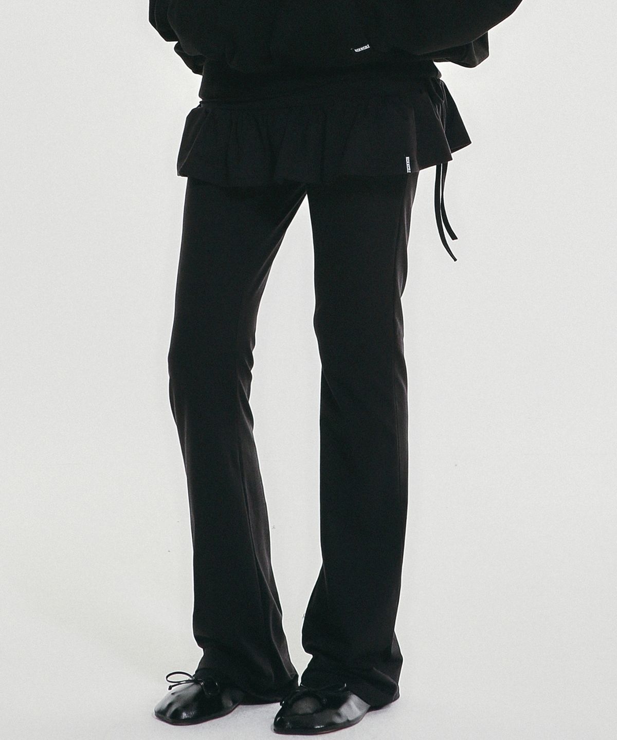 닉앤니콜(NICK&NICOLE) LAYERED RUFFLE SKIRT PANTS_BLACK