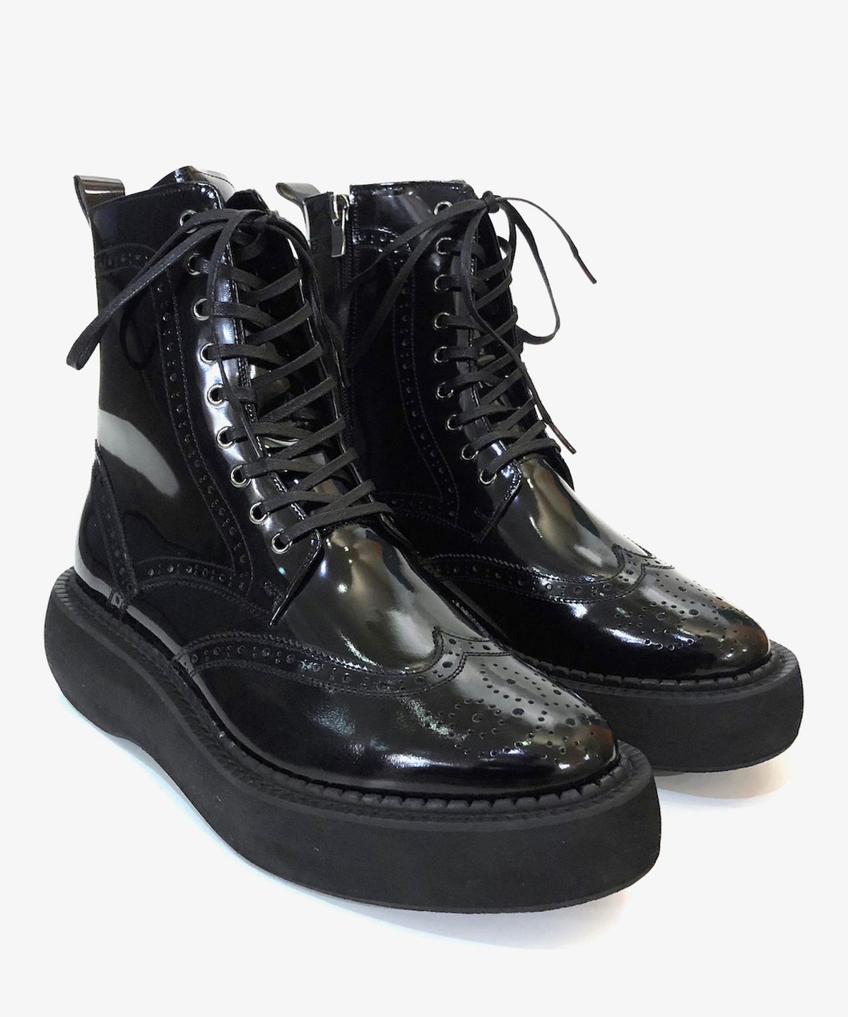 조앤슈(JOENSHOE) 매그넘 오버솔 윙팁 부츠 블랙