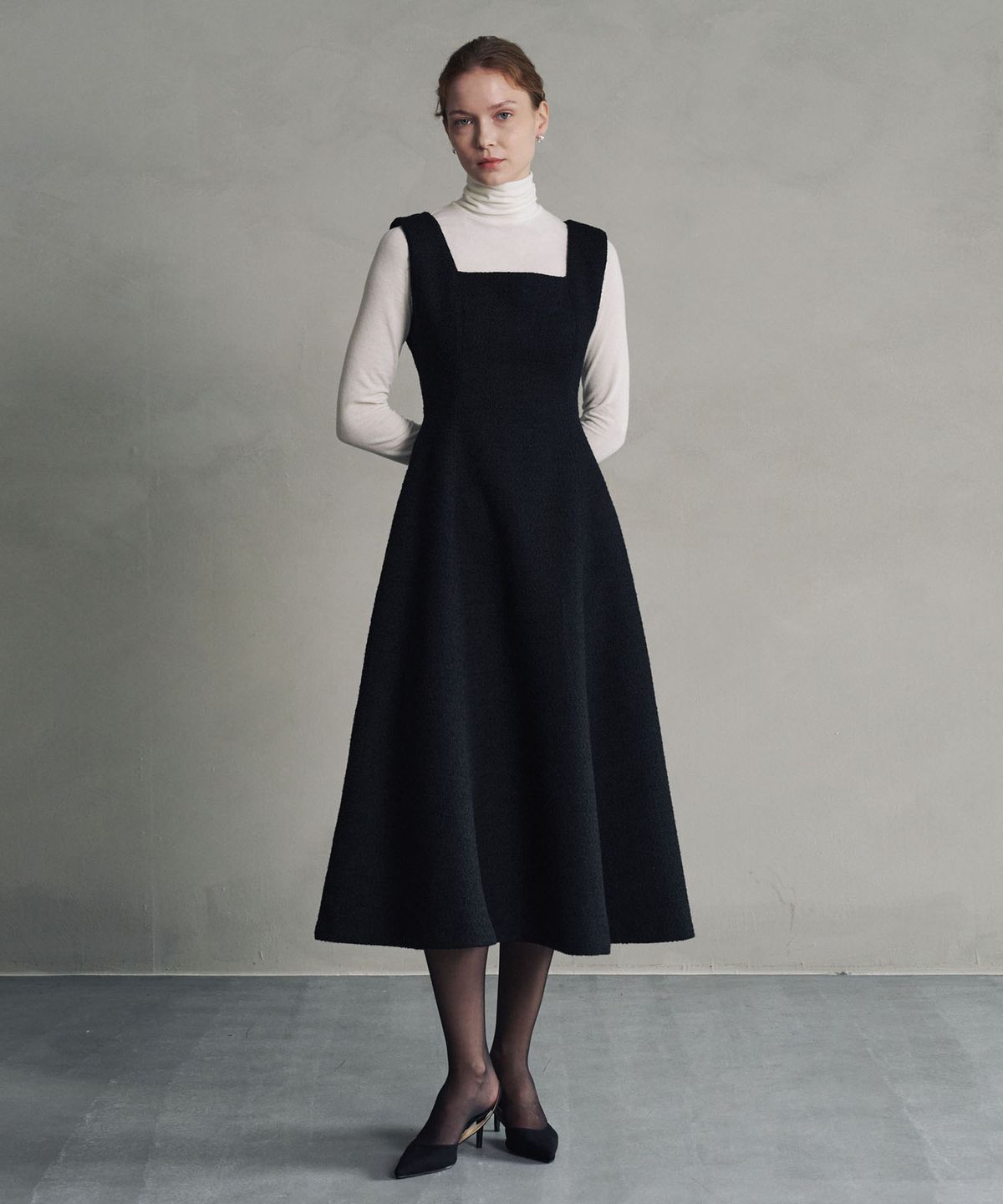 마롯(MARROT) WOOL TWEED VOLUME LONG DRESS_BLACK