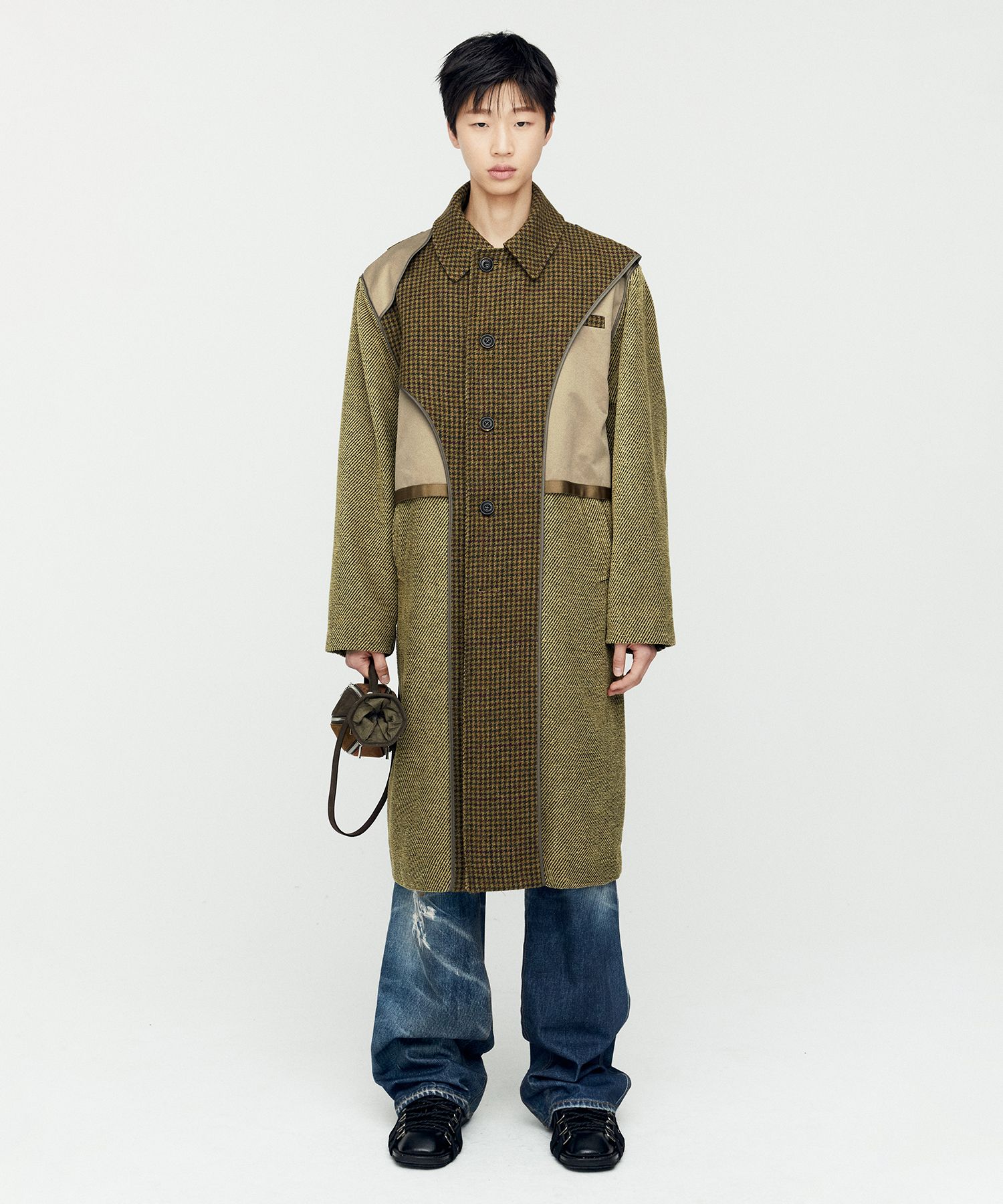[Andersson Bell] UNISEX INSIDE-OUT WOOL COAT★韓国人気 MUSINSA公式 | ANDERSSON BELL Unisex inside out wool coat