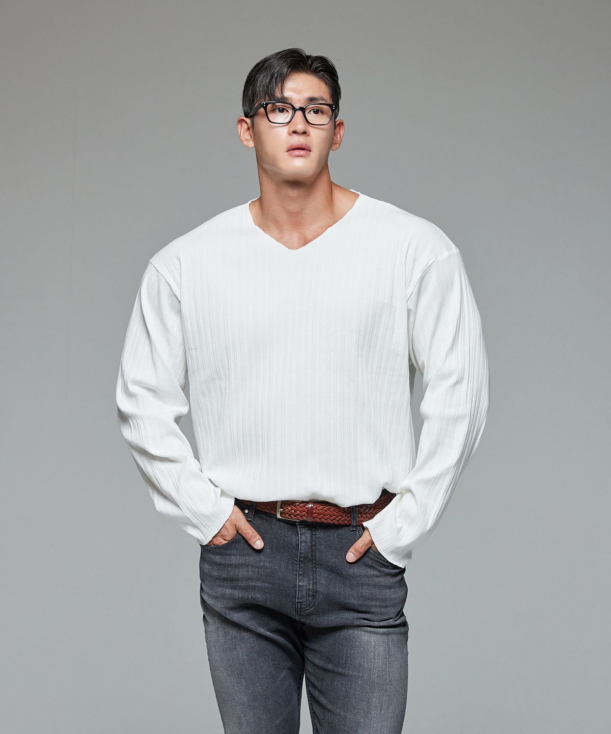 레브엘드(LEVELD) 루즈핏 보트넥 티셔츠 화이트