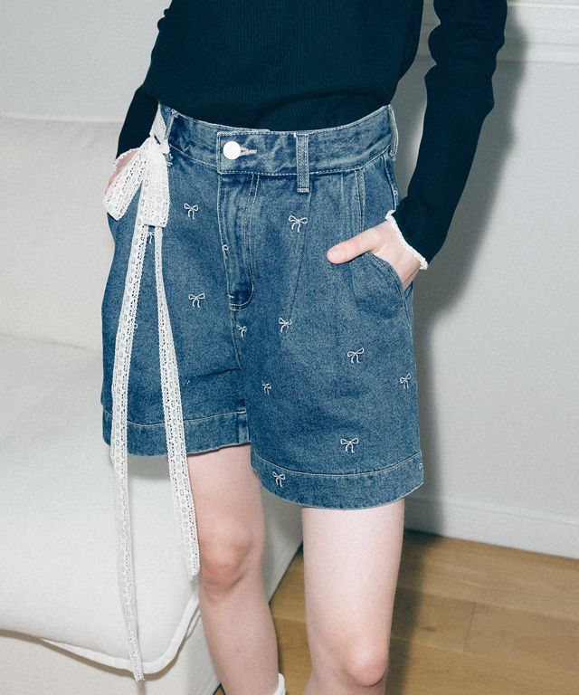【RONRON】★ RIBBON PATTERN PINTUCK DENIM SHORT PANTS ★ MUSINSA | RONRON RIBBON PATTERN PINTUCK DENIM SHORT PANTS