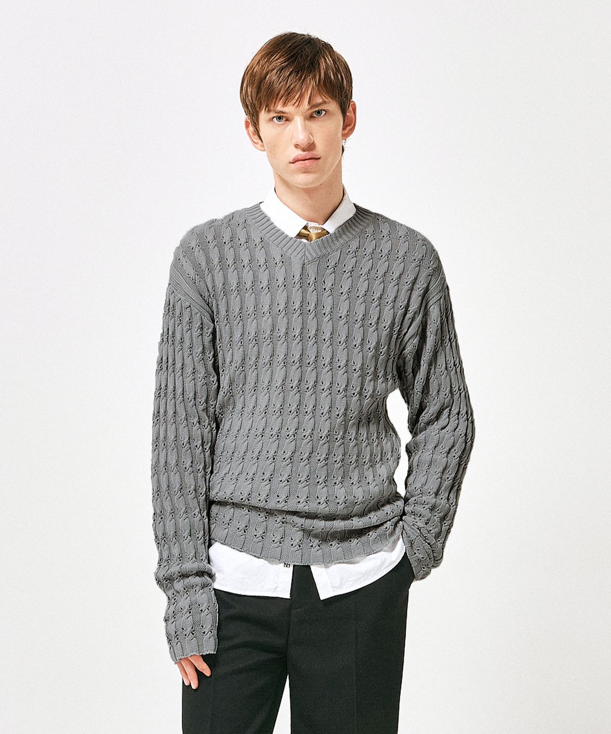 라벨아카이브(LABELARCHIVE) Tobi cable v-neck sweater coal