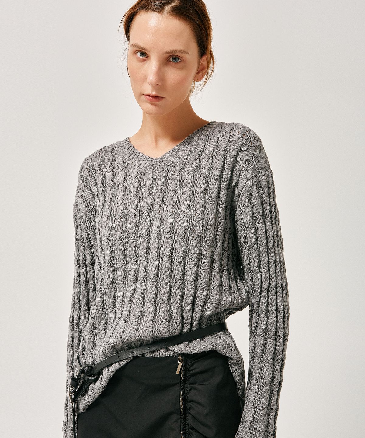 라벨아카이브(LABELARCHIVE) W Tobi cable v-neck sweater coal