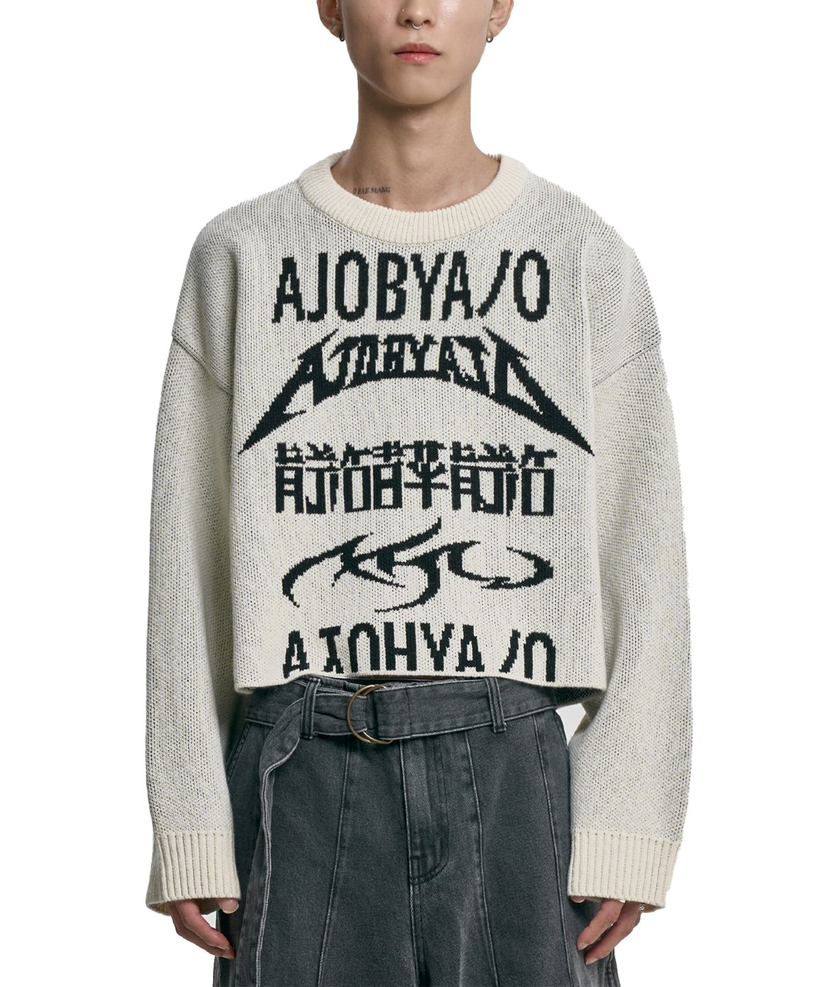 아조바이아조(AJOBYAJO) [PBA] Total Logo Cropped Sweater [IVORY]