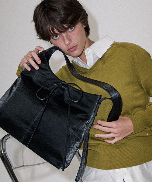 ショルダーバッグ Nonmute Triangle shoulder bag Black MUSINSA公式 | NONMUTE Triangle shoulder bag Black