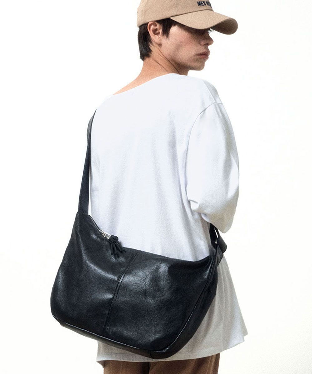 【MAISON MINED】24FW★ LEATEHER HOBO BAG MUSINSA | MAISON MINED BUCKLE STRAP HOBO BAG