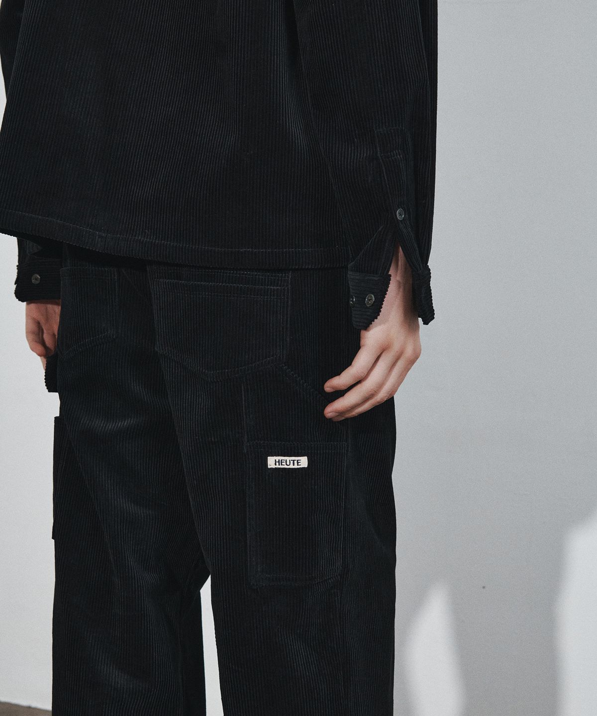 호이테(HEUTE) RISE CORDUROY WORK PANTS (BLACK)