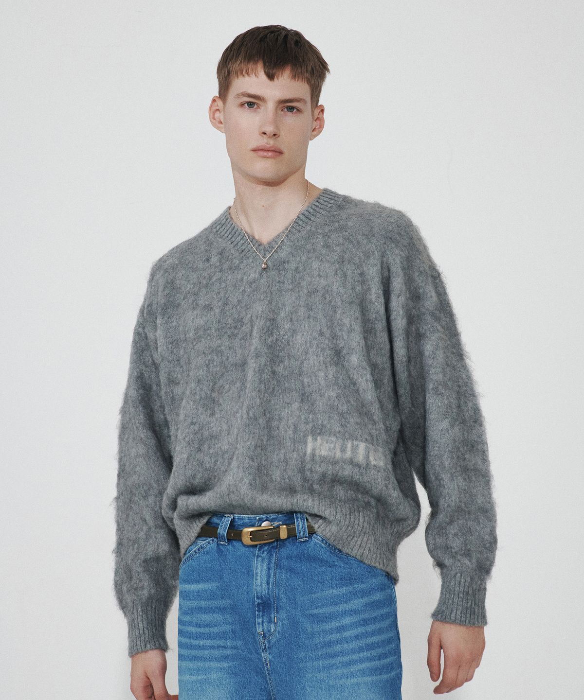 호이테(HEUTE) HET MOHAIR V NECK KNIT (CHARCOAL)