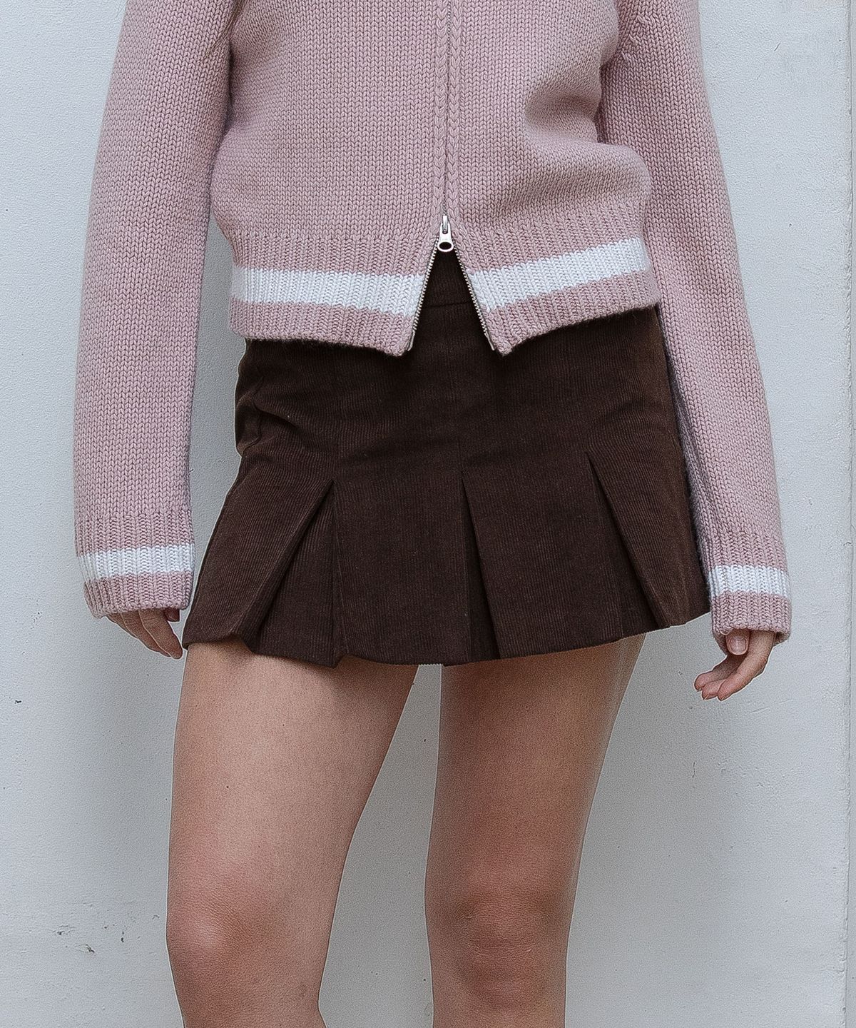 디망쉬(DIMANCHE) CORDUROY PLEATS MINI SKIRT (BROWN)