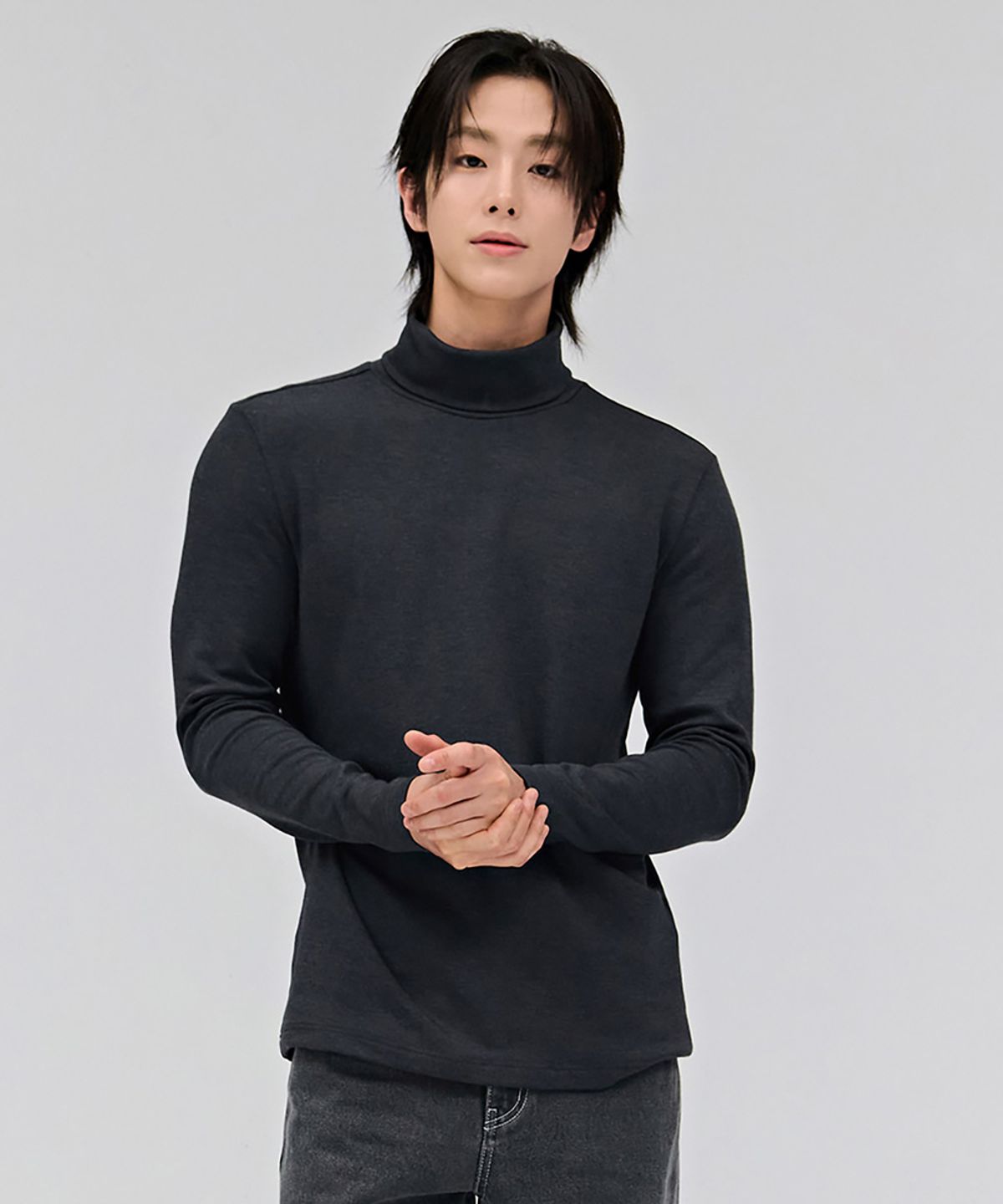 체이스컬트(CHASECULT) 공용 에센셜 터틀넥 기모 긴팔 티셔츠-차콜