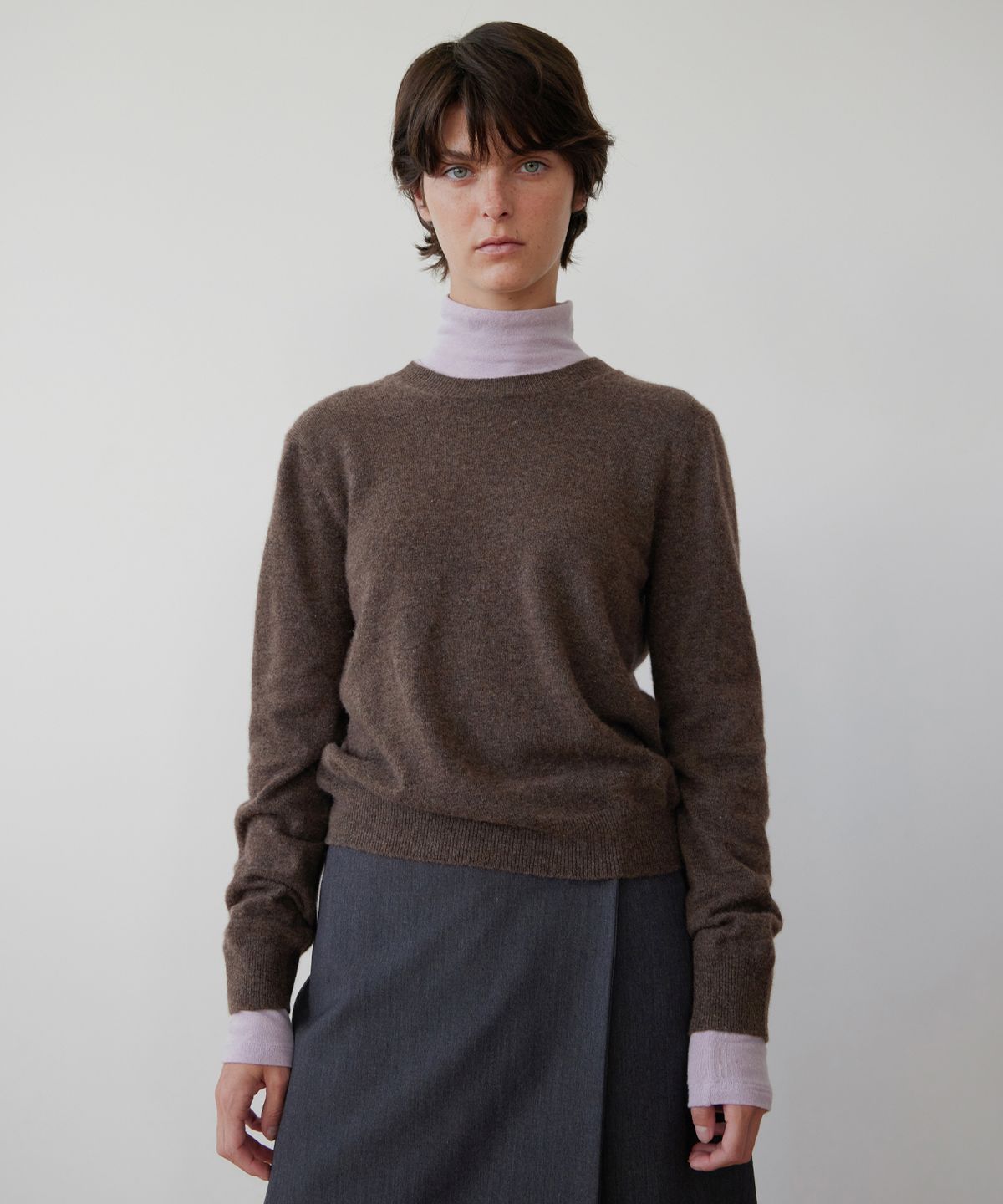 르바(LEVAR) Essential Wool Round Knit - Chestnut Brown