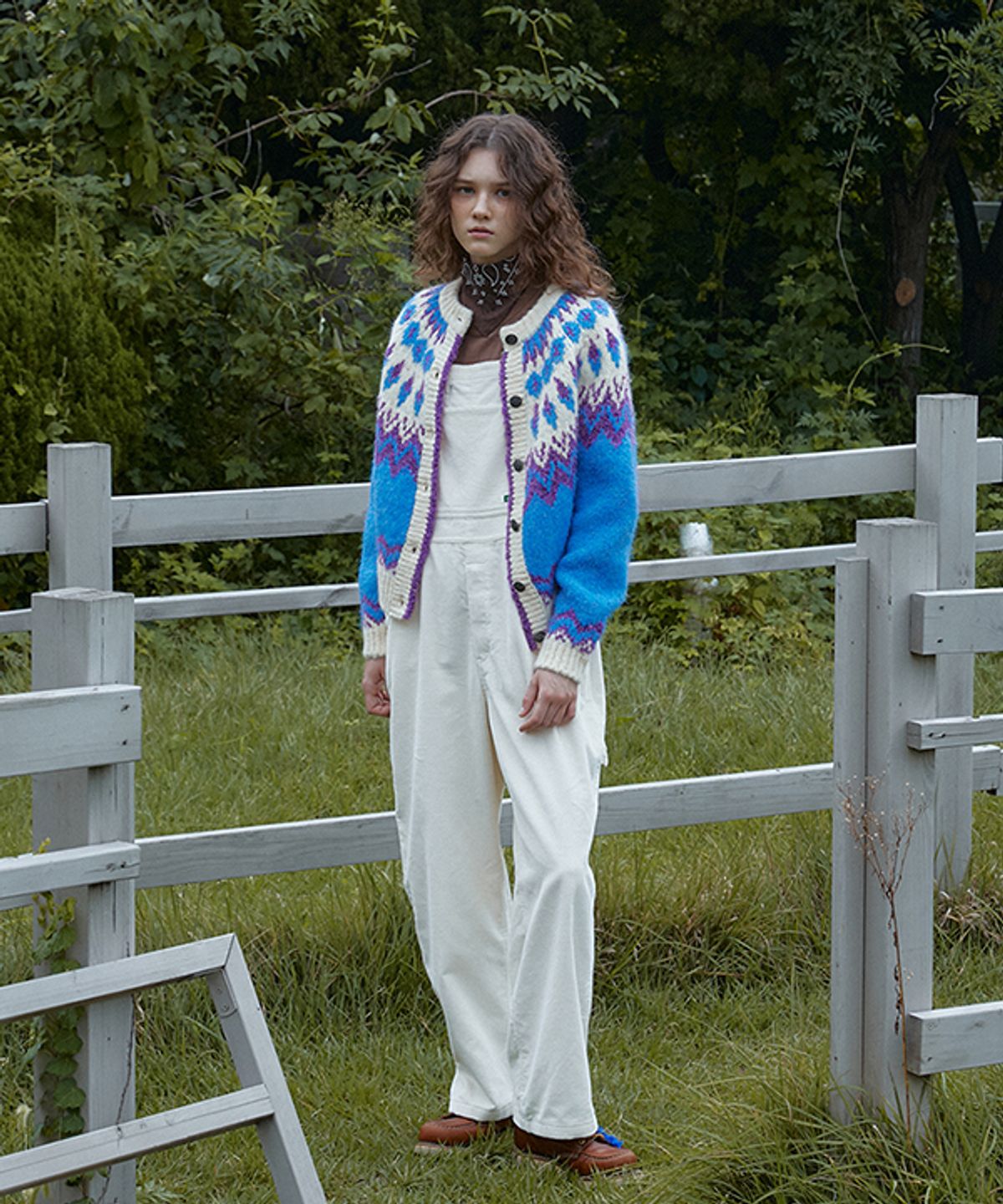 그린버터(GREENBUTTER) Boucle Nordic Cardigan (L/Blue)