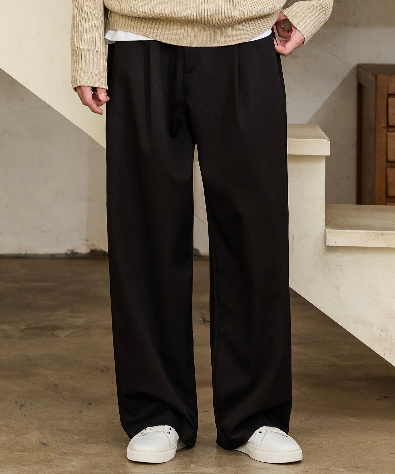 MUSINSA | WHOLOVESART One-Tuck Wide City Slacks Black