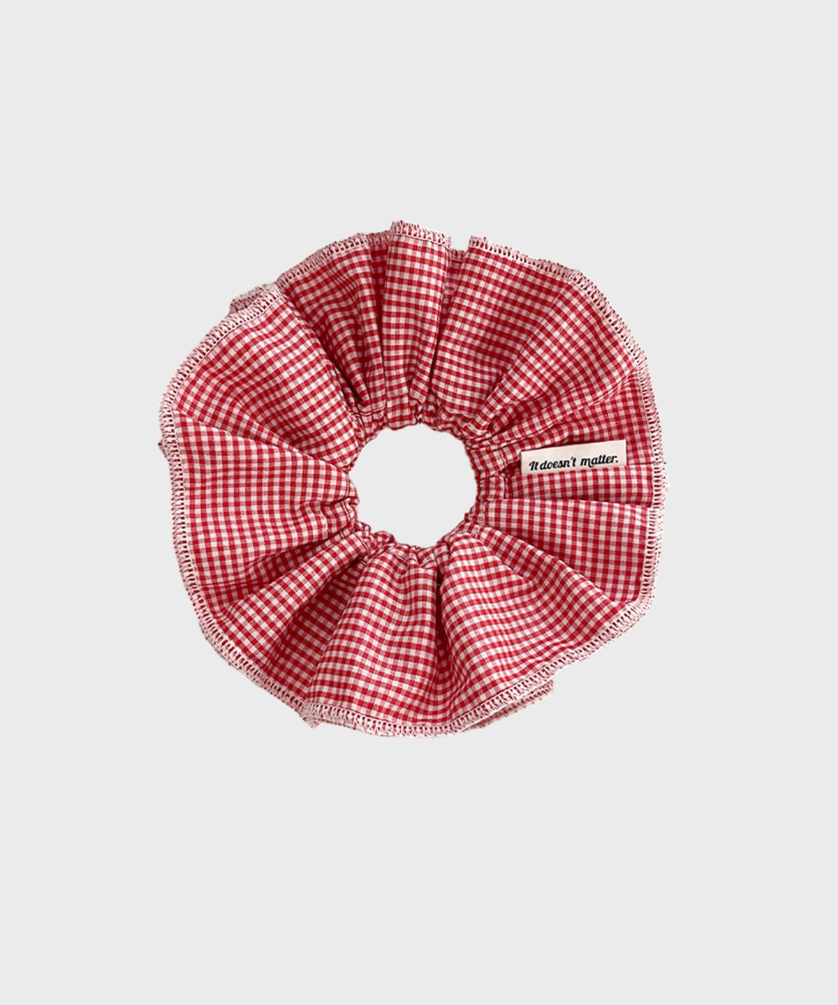 잇더즌매터(IT DOESN'T MATTER) Ruffle Check Scrunchie (Red)