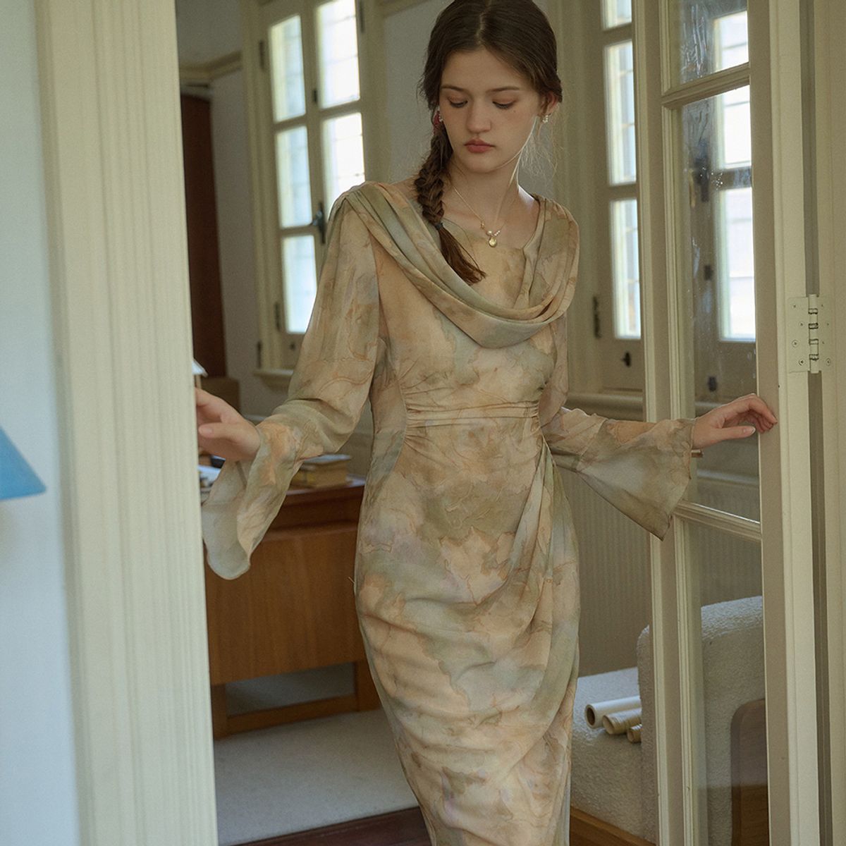 심플레트로(SIMPLE RETRO) SR_Vintage oil painting print dress