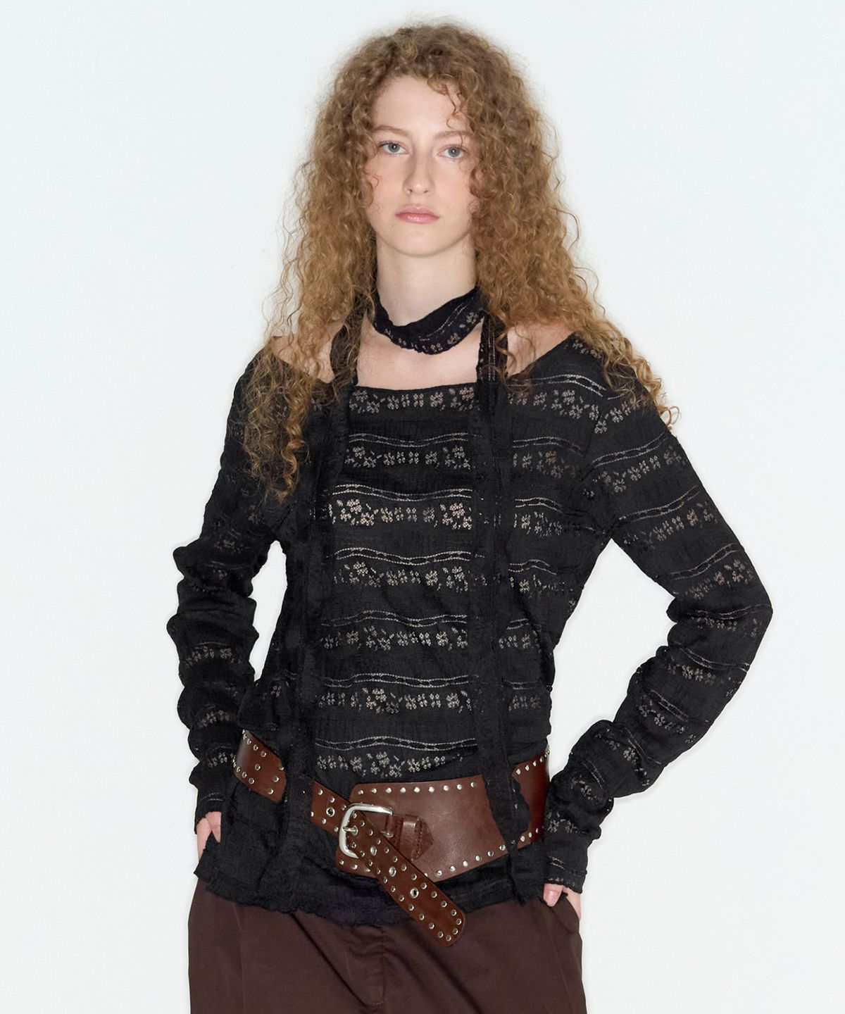 락케이크(ROCKCAKE) Pattern Punching Long sleeve - Black
