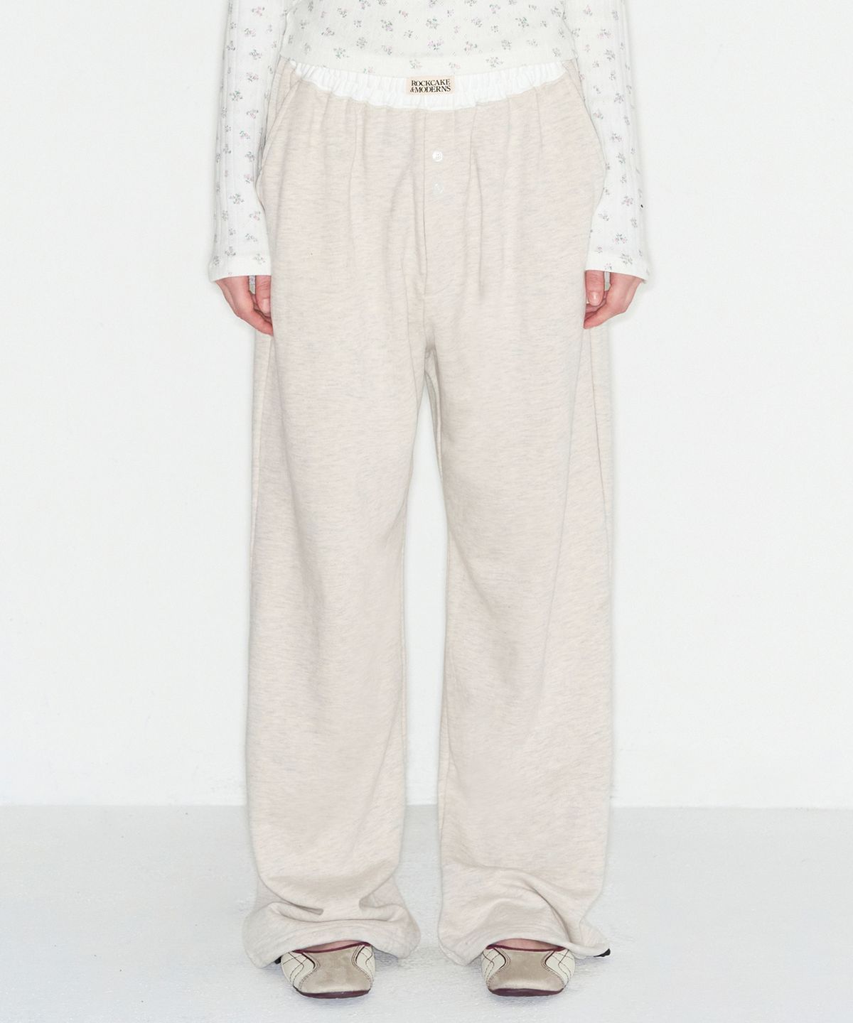 락케이크(ROCKCAKE) Waist Layerd 2way Jogger - Oatmeal