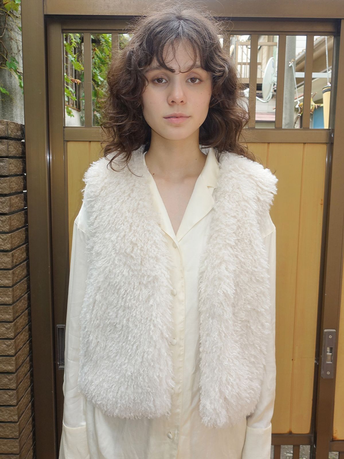 누아누(NUUANU) Yuki Vest_Ivory