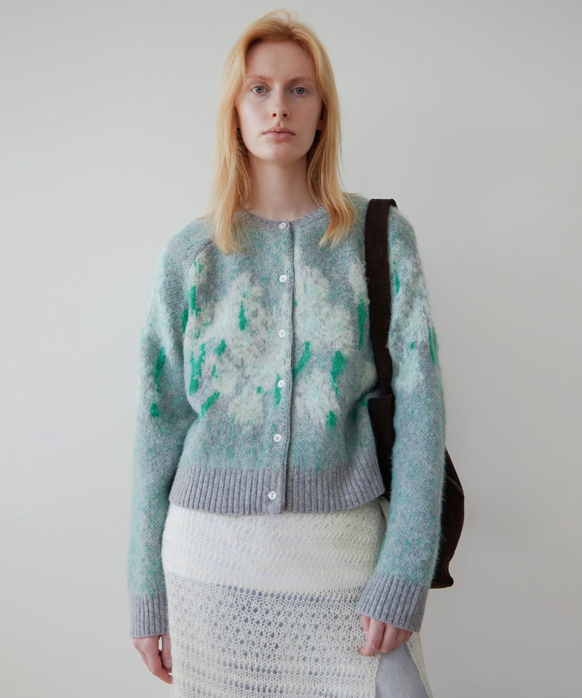 르바(LEVAR) Flower Jacquard Knit Cardigan - Melange Grey