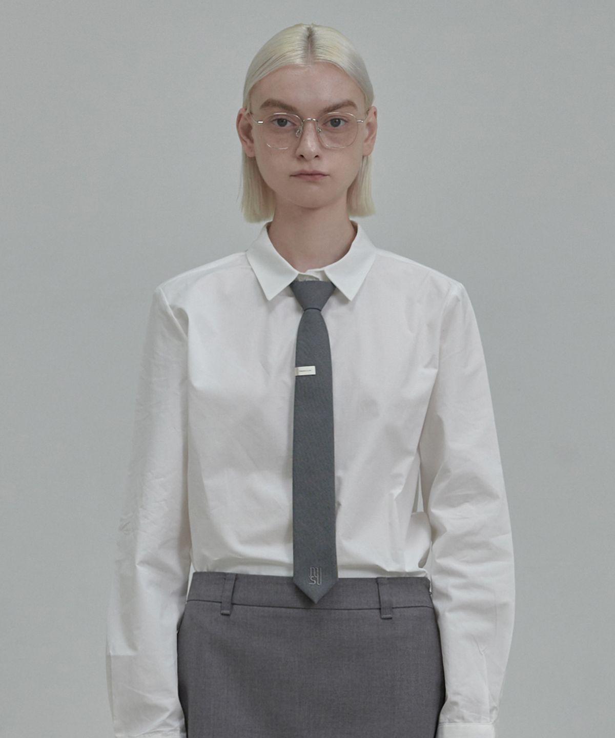 마우솔레움(MAU SOLEUM) Ray Semi Wide Shirt - White