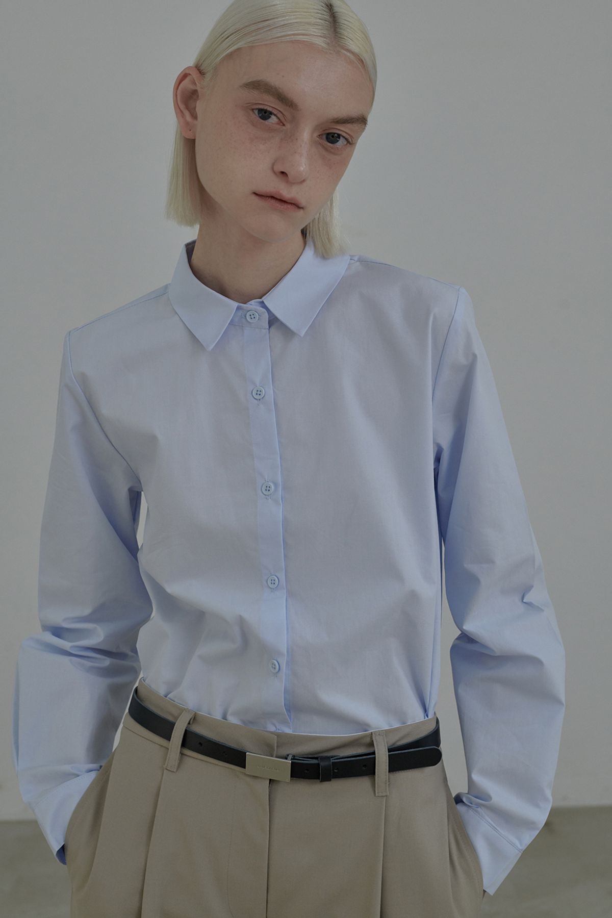 마우솔레움(MAU SOLEUM) Ray Semi Wide Shirt - Sky Blue