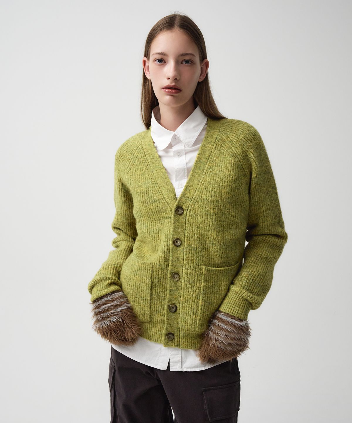 마리떼 프랑소와 저버(MARITHÉ + FRANҪOIS GIRBAUD) HAIRY OVERFIT V NECK CARDIGAN mustard