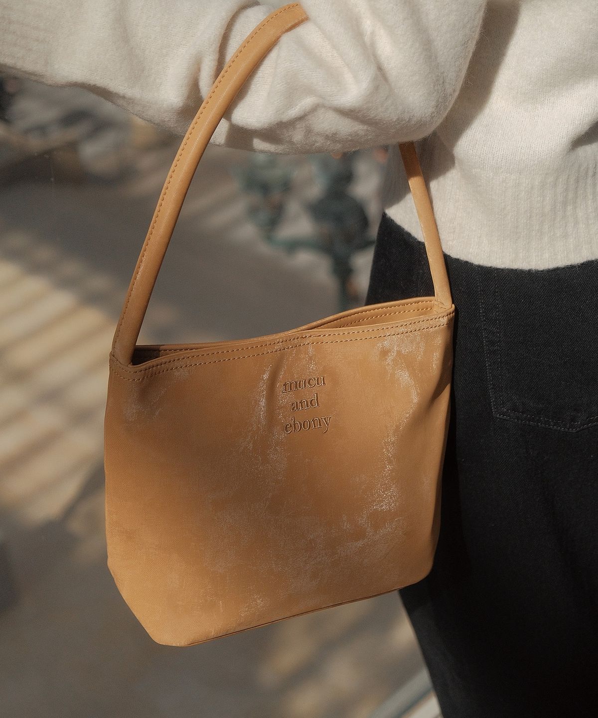 무쿠앤에보니(MUCU AND EBONY) Nearbreeze Bag _ Nuts