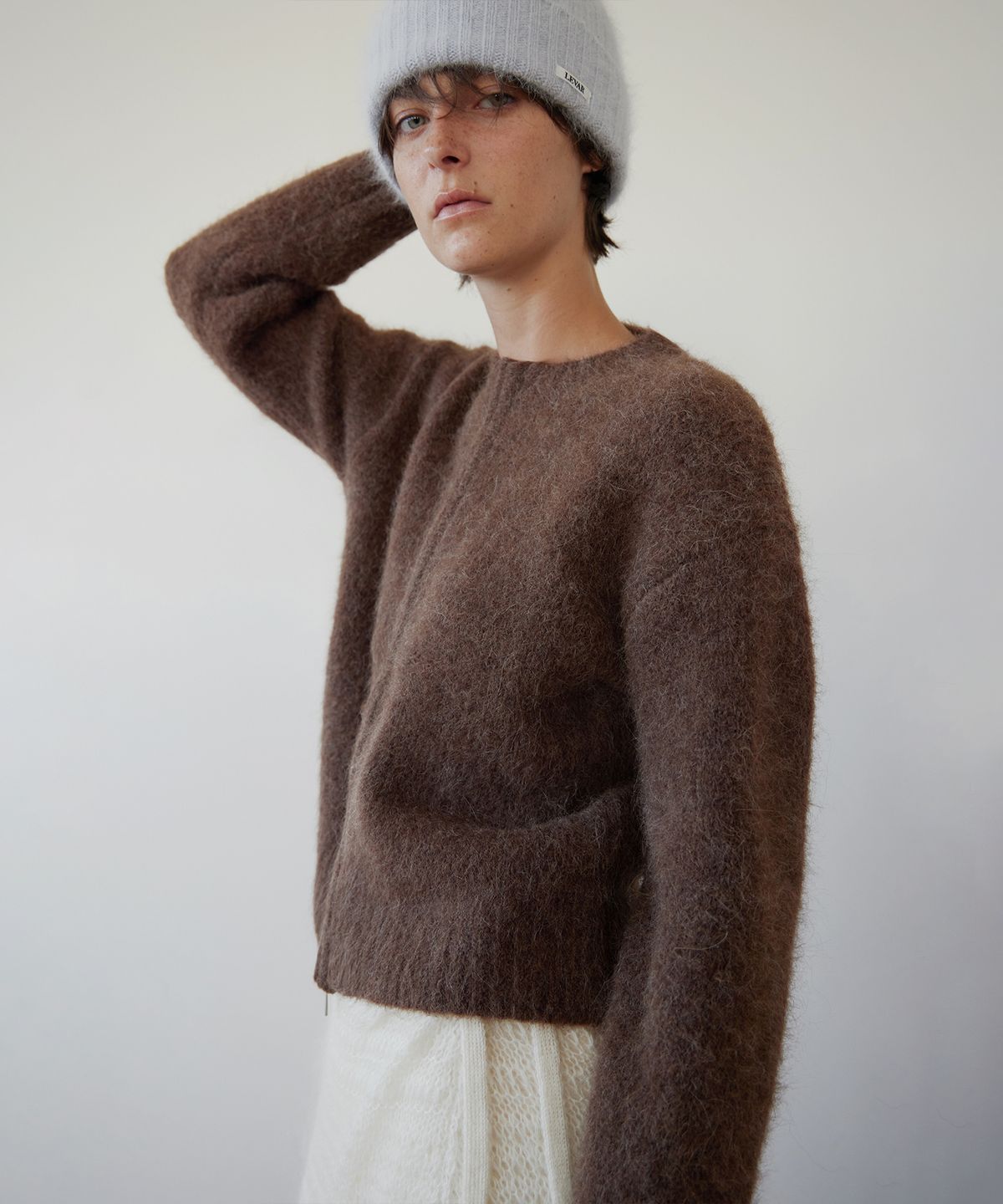 르바(LEVAR) Cloudy Alpaca Zip-up Knit - Brownie Brown