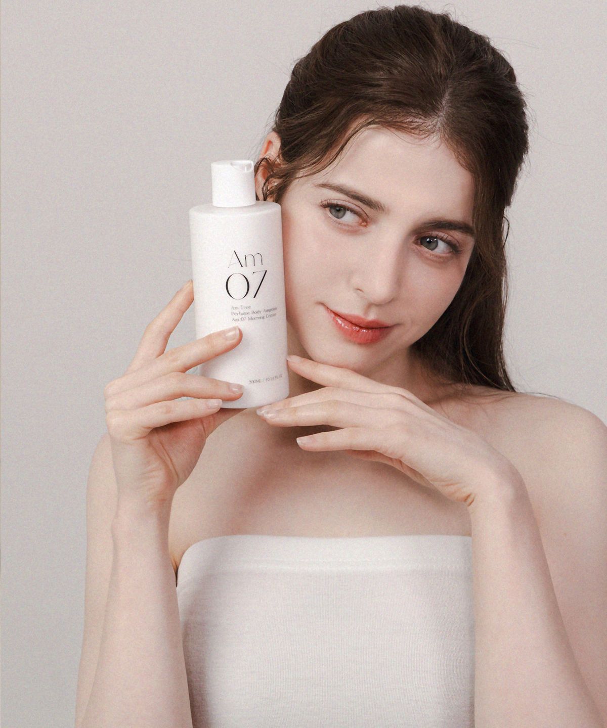 에이엠트리(AMTREE) 에이엠트리 퍼퓸 바디앰플 AM07 모닝코튼 비누향 바디로션 300ml