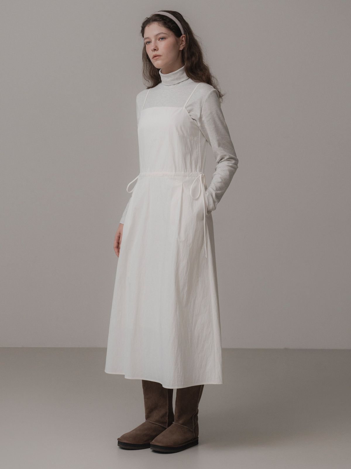 더미튼(THEMITTEN) Pino strap one-piece (white)