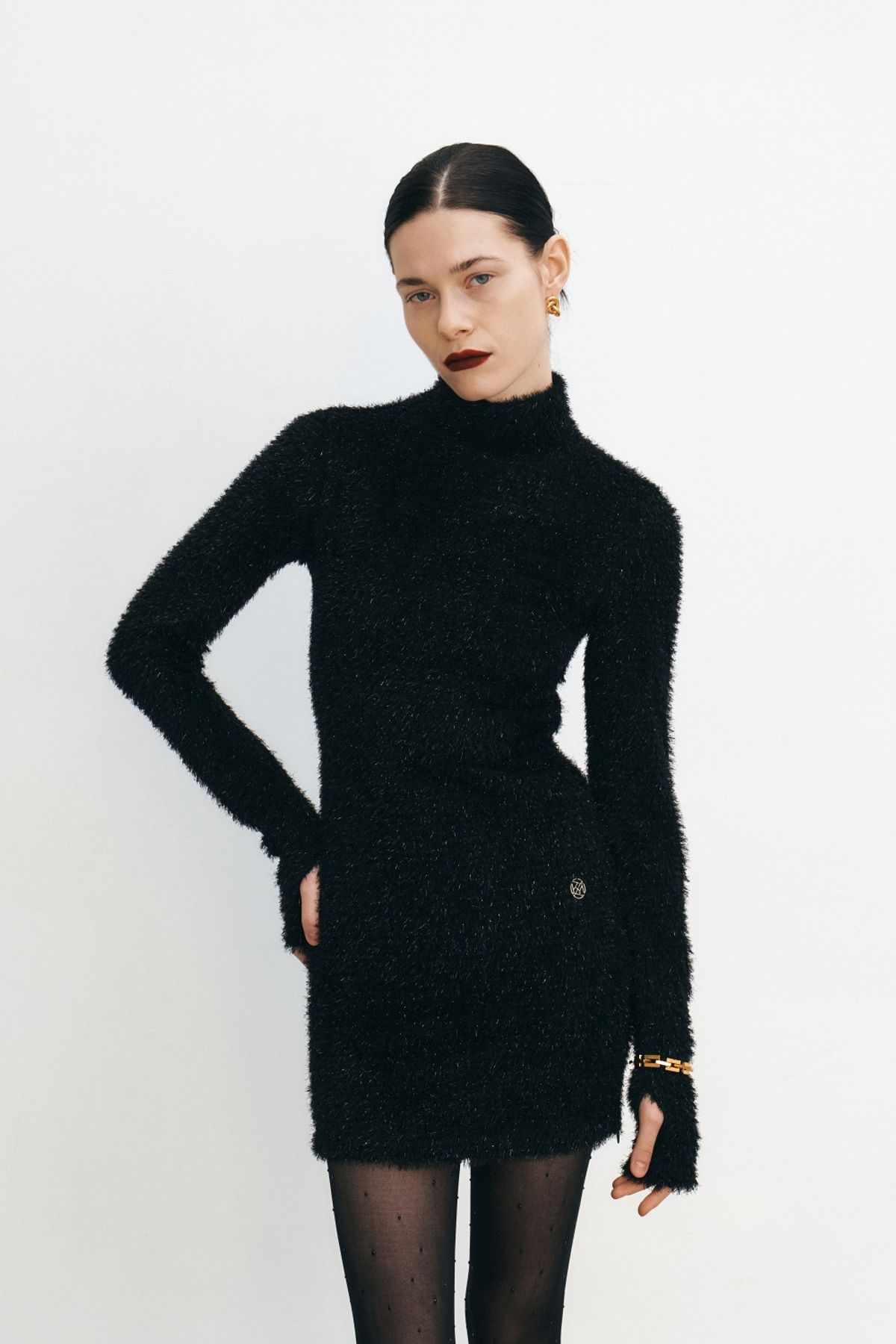 쿠메(KUMÉ) Fuzzy Glitter Knitted Mini Dress