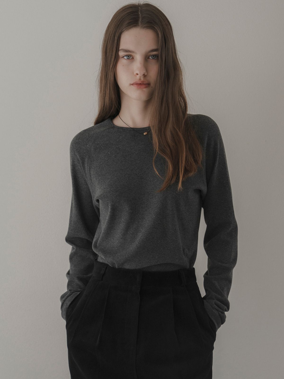 더미튼(THEMITTEN) [20th] Raglan sleeve t-shirt (charcoal)