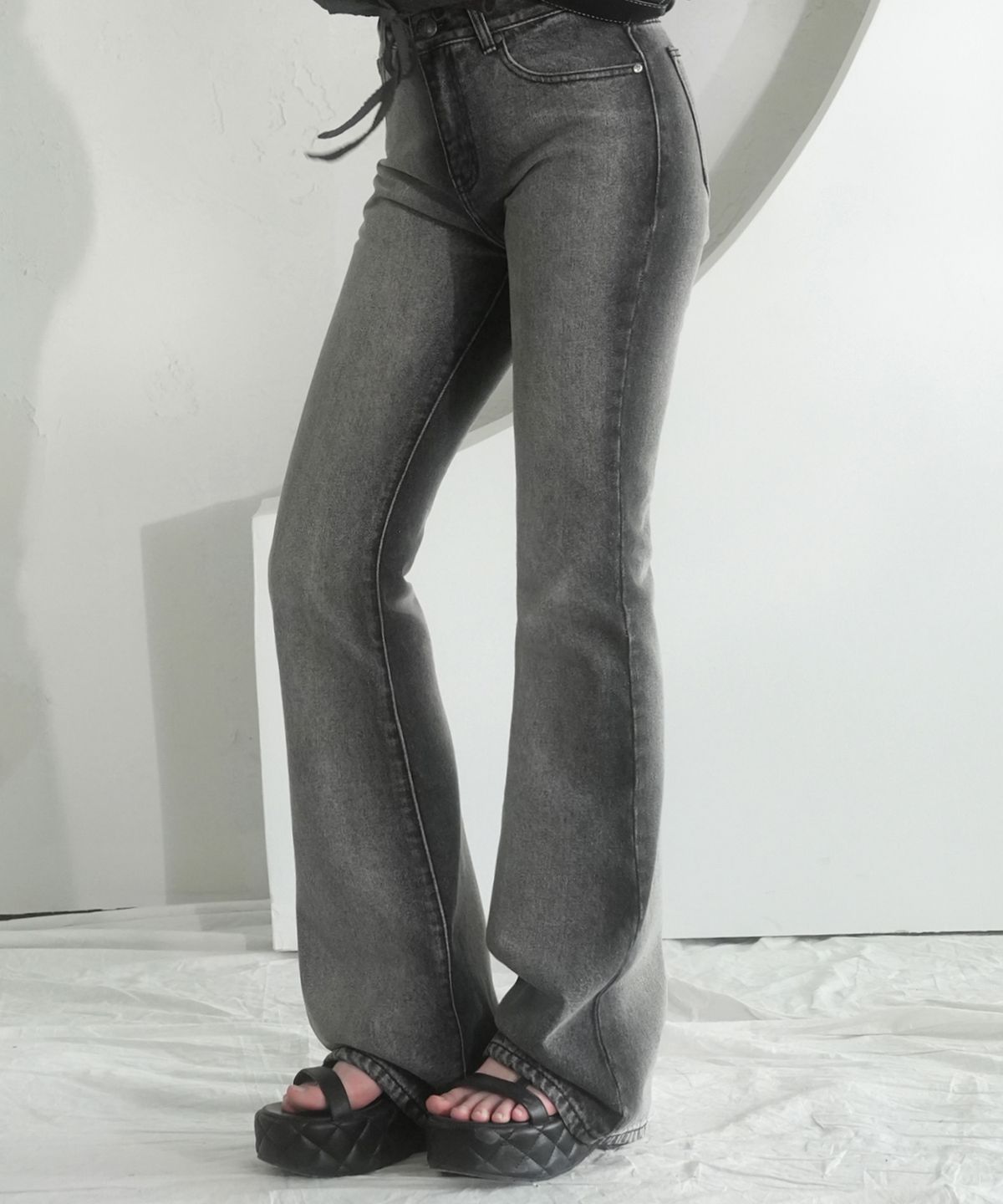 비바셔스(VIVACIOUS) Milk Bootscut BLACK