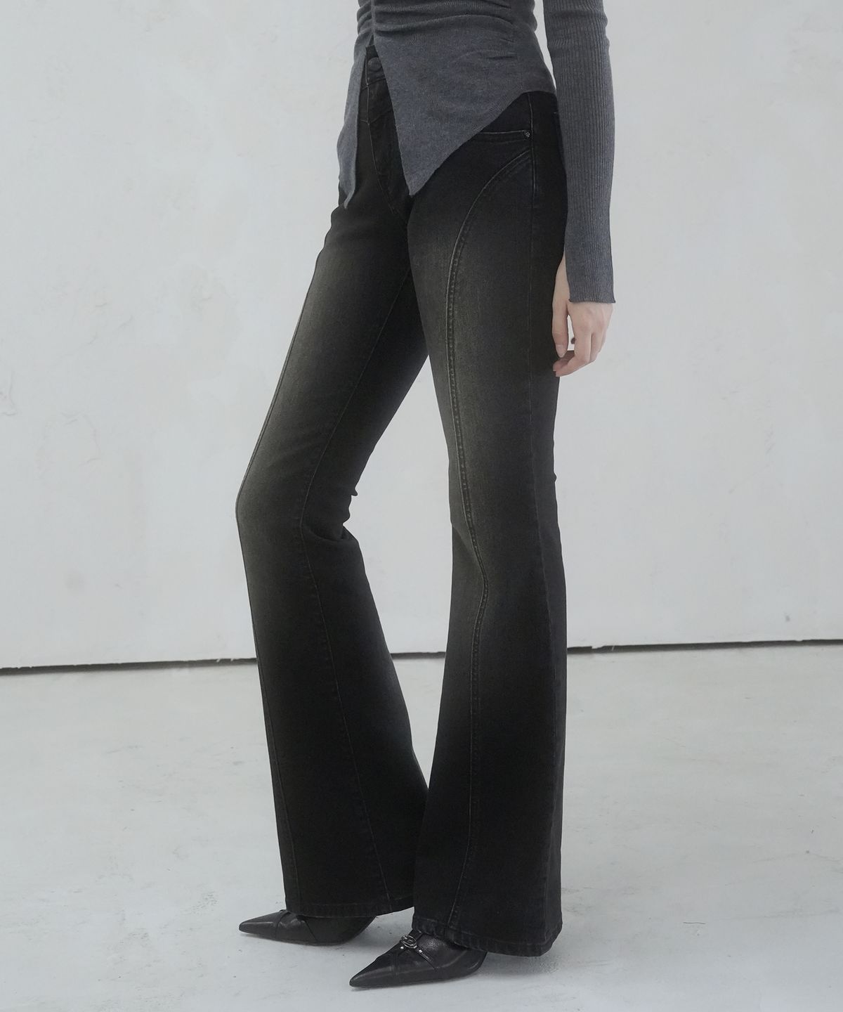 비바셔스(VIVACIOUS) Slender Bootscut WASHING BLACK