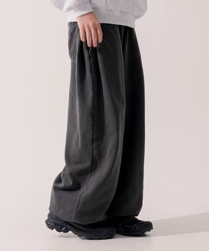 코퍼 피그먼트 와이드 스웨트팬츠 다크그레이 JYLP3571