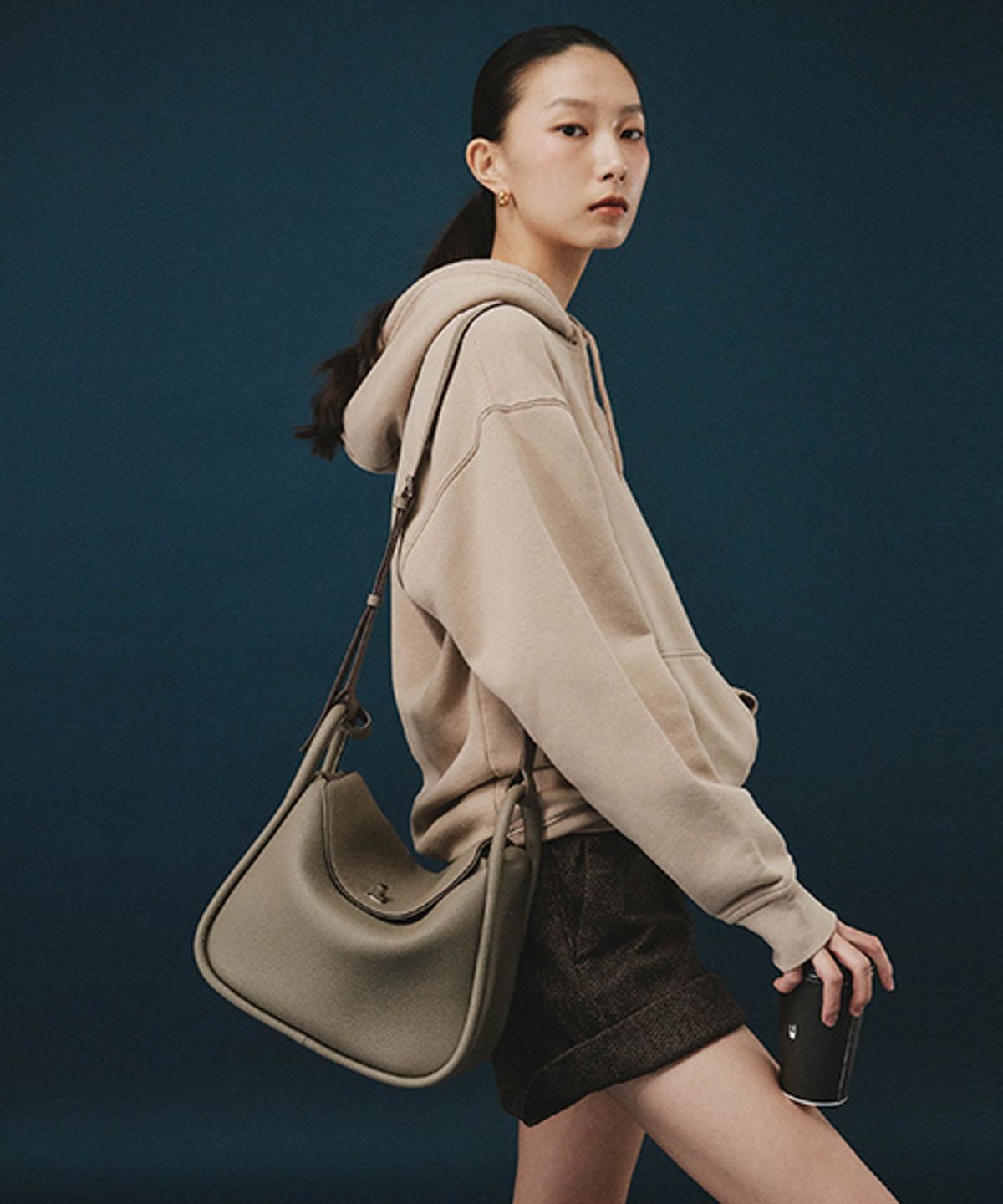 드메이커(DEMAKER) Dilly bag-taupe