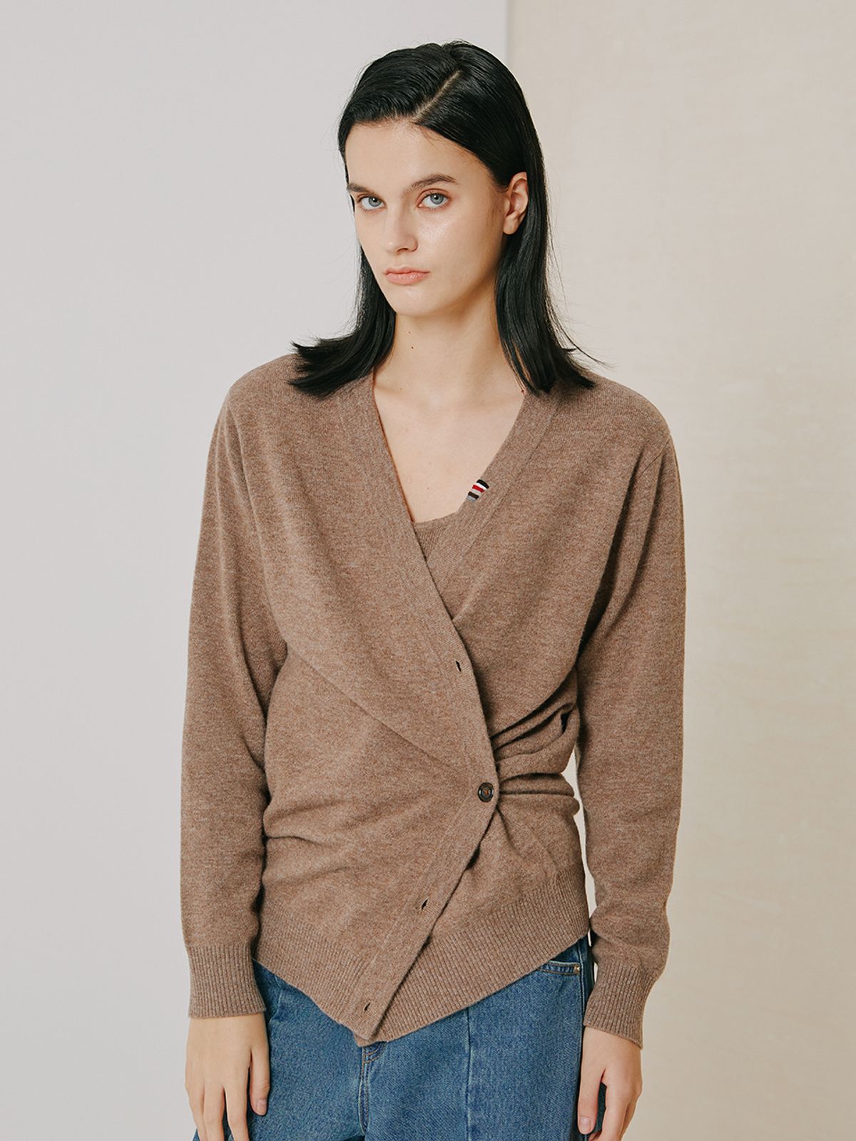 브이엔와이스튜디오(VNYSTUDIO) Cashmere blended knit vest and button cardigan set_YZBLKN1