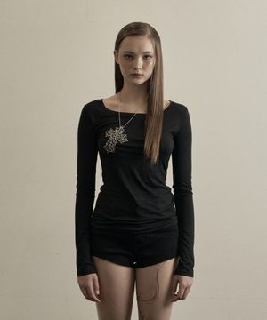 Black leopard cross necklace top