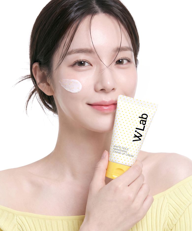 화이트홀릭 어웨이크닝 토닝 업 크림 50ml